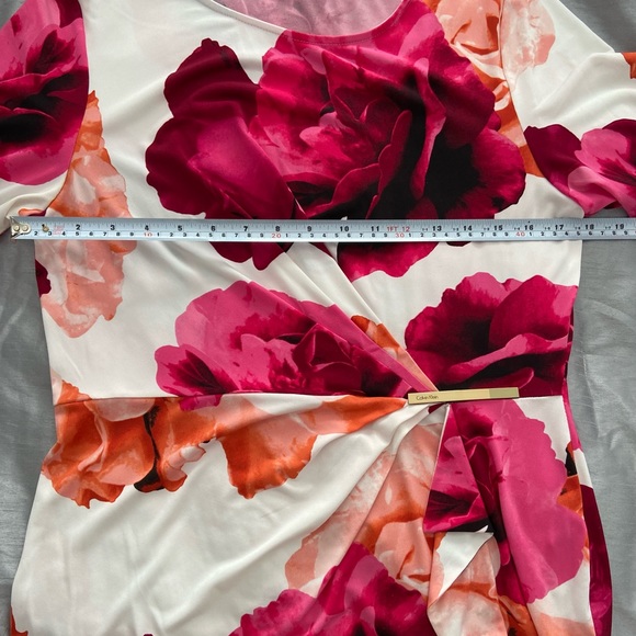 Calvin Klein Floral Top - Picture 7 of 8